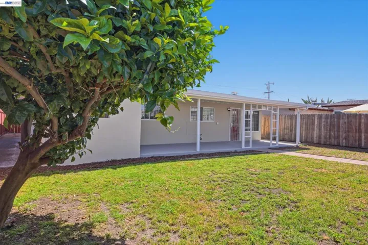 27409 Capri Ave, Hayward, California 94545
