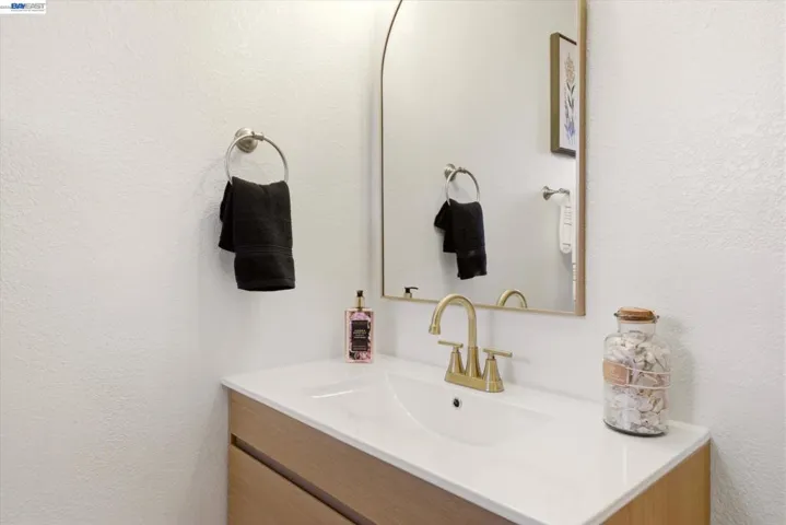 27409 Capri Ave, Hayward, California 94545