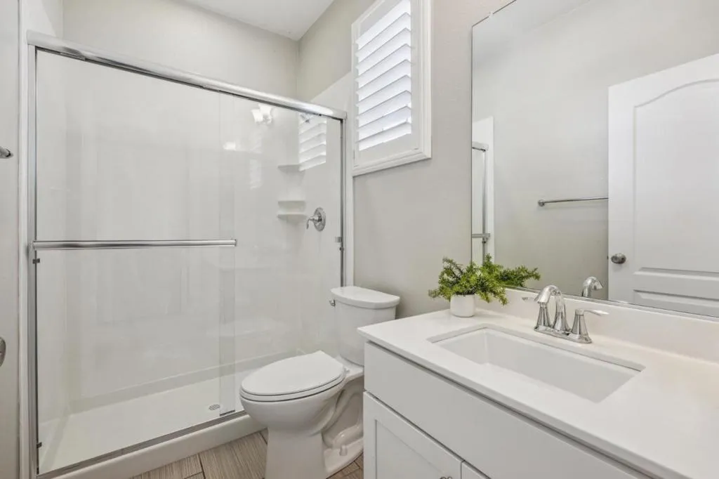 Bottom Level Full Bath