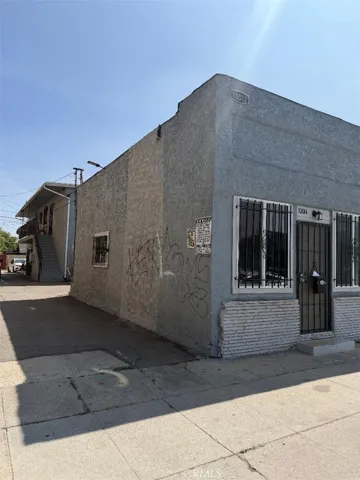 10012 S Broadway, Los Angeles, California 90003