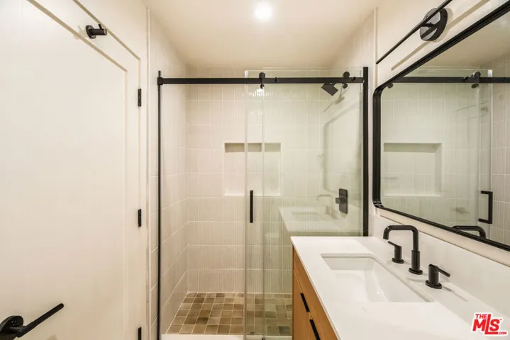 2536 Medlow Avenue, Los Angeles, California 90041