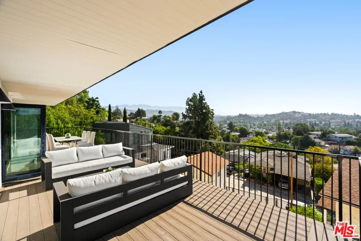 2536 Medlow Avenue, Los Angeles, California 90041