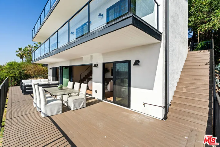 2536 Medlow Avenue, Los Angeles, California 90041