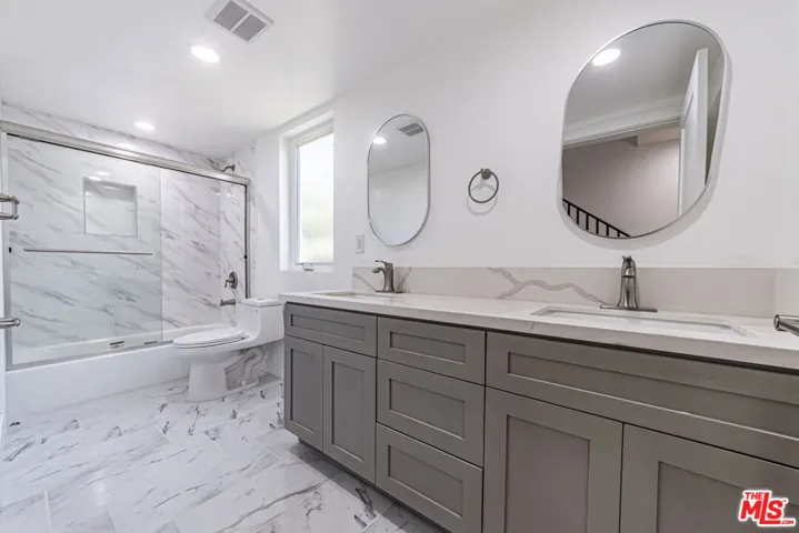 5436 Romaine Street, Los Angeles, California 90038