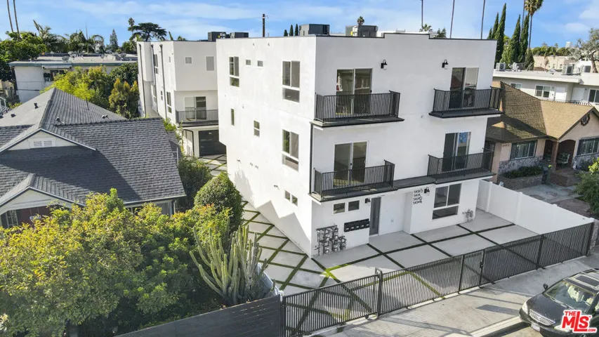 5436 Romaine Street, Los Angeles, California 90038