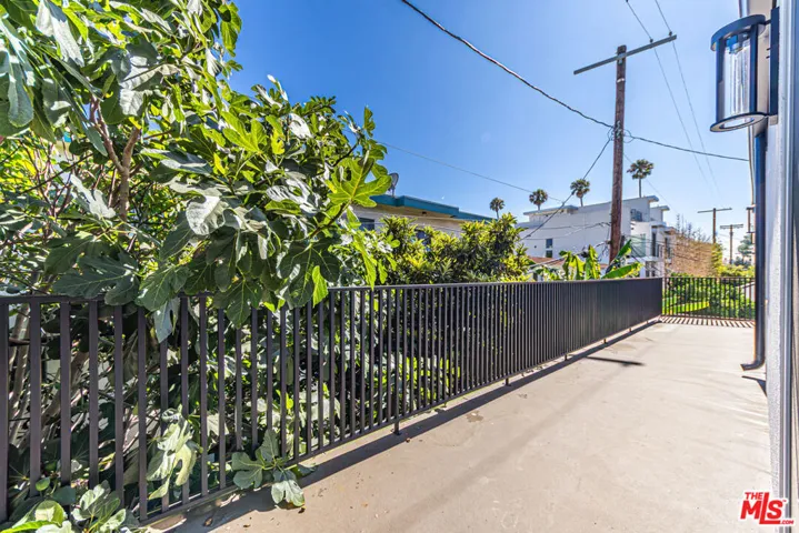 5436 Romaine Street, Los Angeles, California 90038