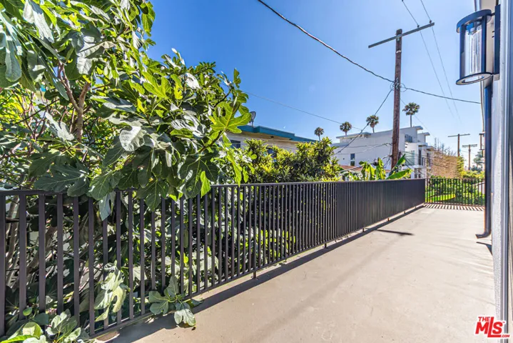 5436 Romaine Street, Los Angeles, California 90038