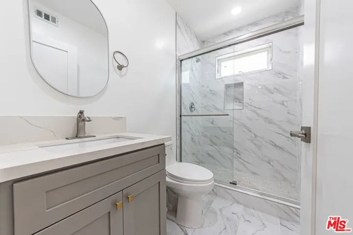 5436 Romaine Street, Los Angeles, California 90038