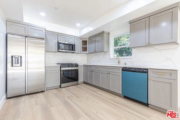 5436 Romaine Street, Los Angeles, California 90038