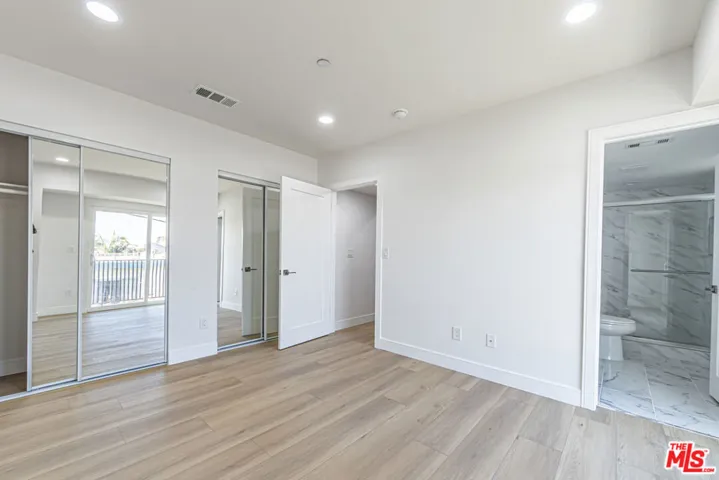 5436 Romaine Street, Los Angeles, California 90038