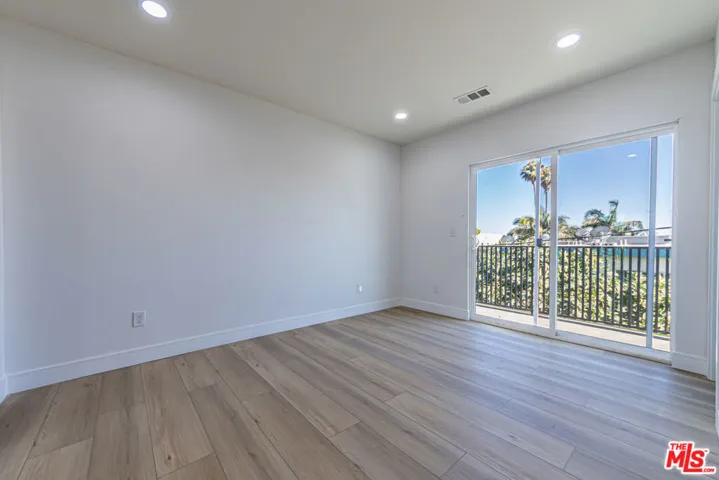 5436 Romaine Street, Los Angeles, California 90038