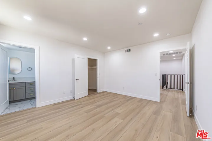 5436 Romaine Street, Los Angeles, California 90038
