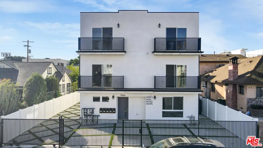 5436 Romaine Street, Los Angeles, California 90038