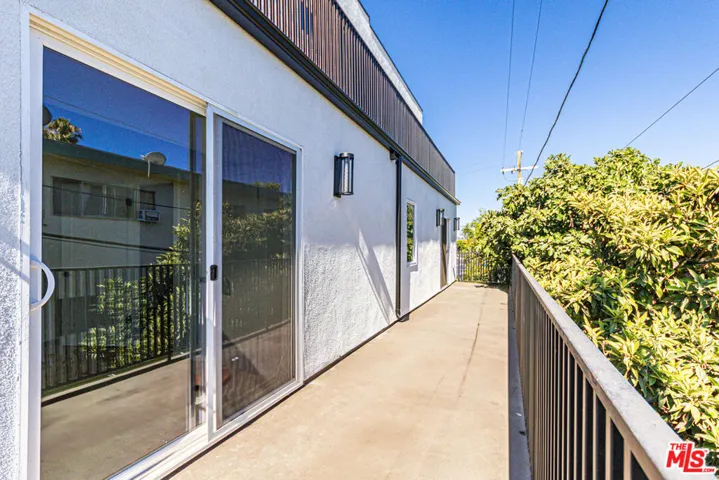 5436 Romaine Street, Los Angeles, California 90038
