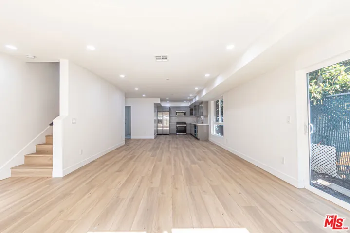 5436 Romaine Street, Los Angeles, California 90038