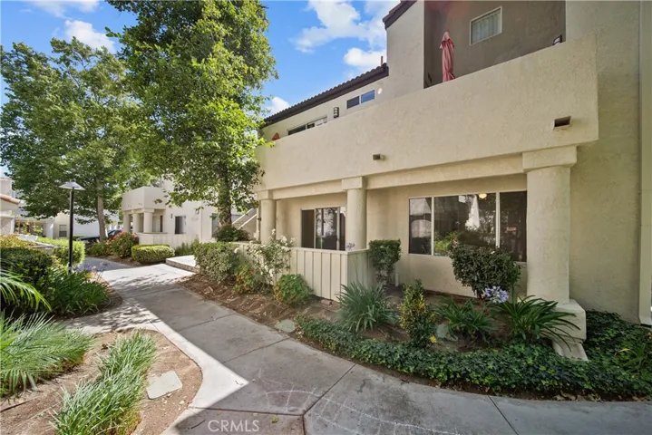 21346 Nandina 102, Newhall, California 91321 — photo 4
