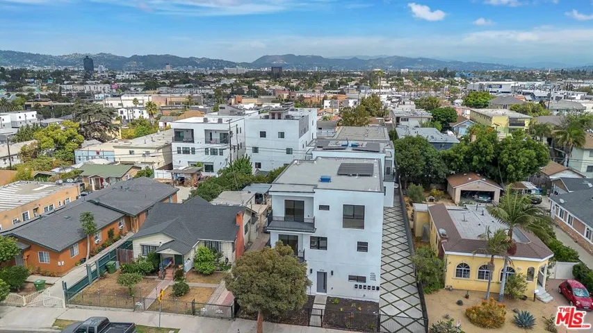 4703 Saturn Street, Los Angeles, California 90019