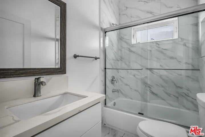 4703 Saturn Street, Los Angeles, California 90019