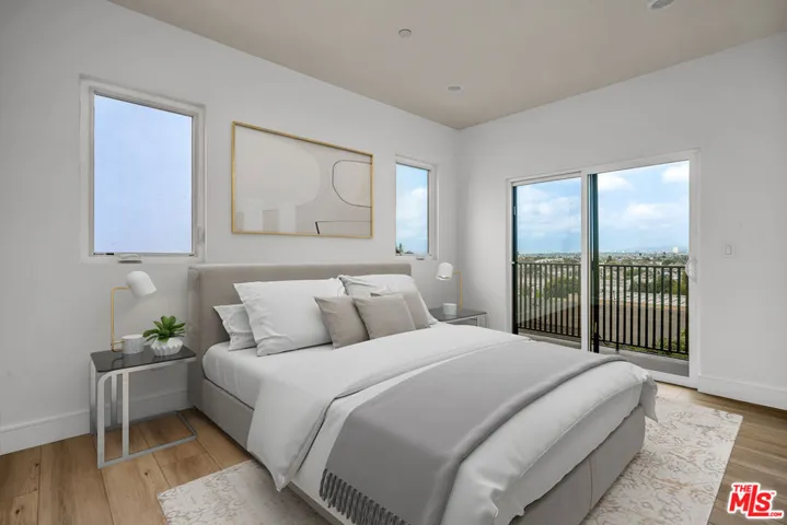 4703 Saturn Street, Los Angeles, California 90019