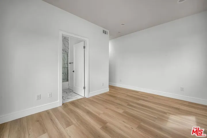 4703 Saturn Street, Los Angeles, California 90019