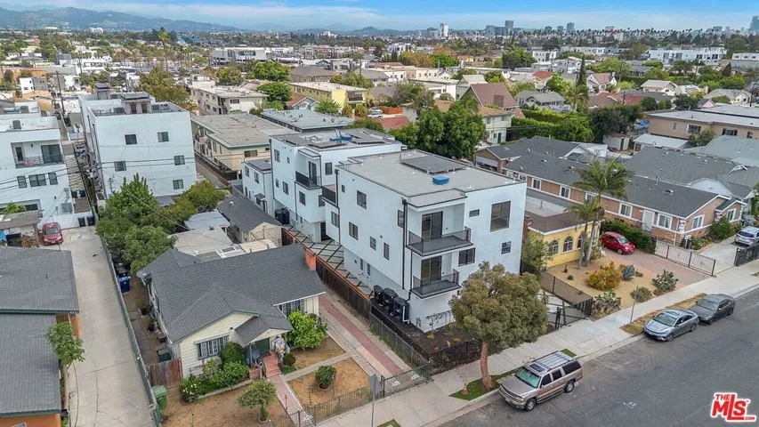 4703 Saturn Street, Los Angeles, California 90019