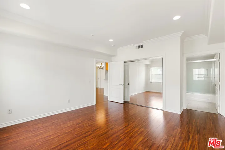 3328 Oakhurst Avenue 110, Los Angeles, California 90034