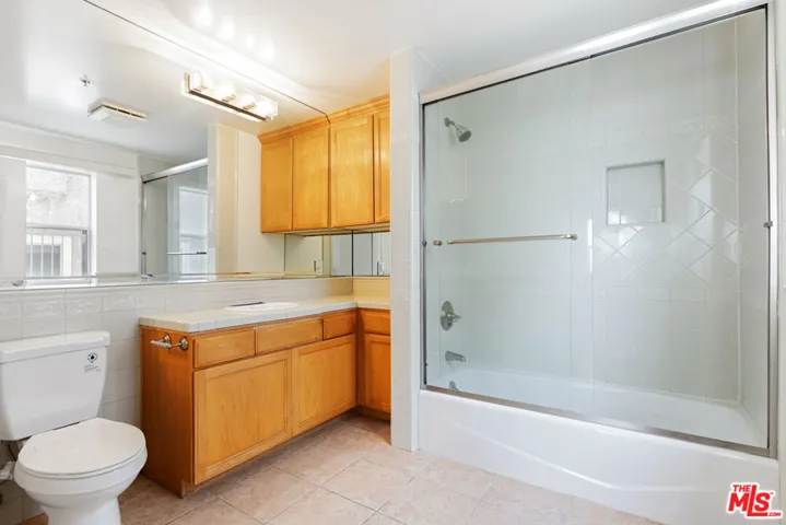 3328 Oakhurst Avenue 110, Los Angeles, California 90034