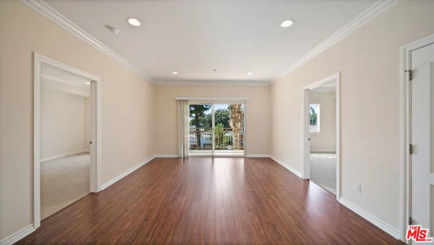3328 Oakhurst Avenue 205, Los Angeles, California 90034