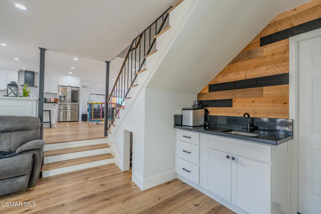 Wet bar