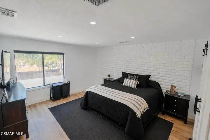 Primary Bedroom (2)