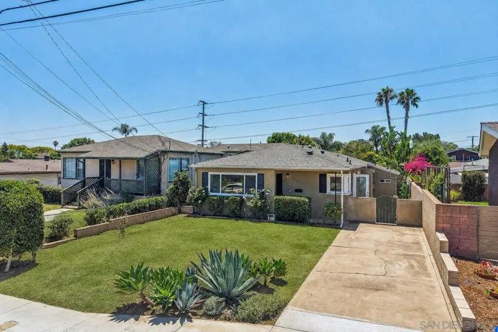 https://zimg.paragon.ice.com/ParagonImages/Property/PA/SDMLS/-519942/0/533/400/eb5312e565d2eb8ad569987930fa3bbd/3/d747f999262316c282d450bb76dd30c2/-519942-af5e69b6-1081-45f5-94d7-c3bc45e4985b.JPG
