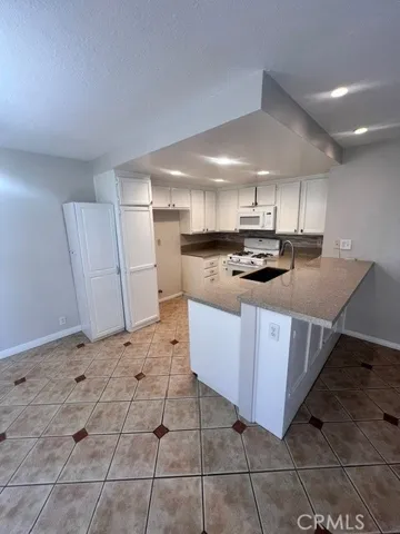 Kitchen with bar seating