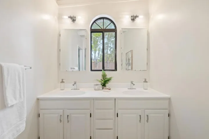 217 Diablo Avenue, Mountain View, California 94043