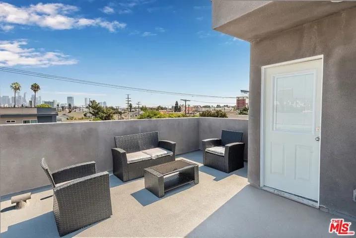 1153 S Ardmore Avenue, Los Angeles, California 90006