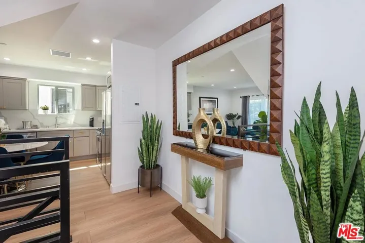 1153 S Ardmore Avenue, Los Angeles, California 90006