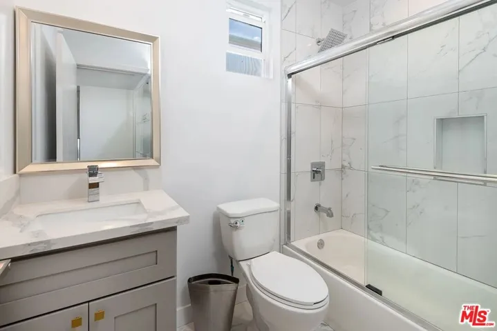 1153 S Ardmore Avenue, Los Angeles, California 90006