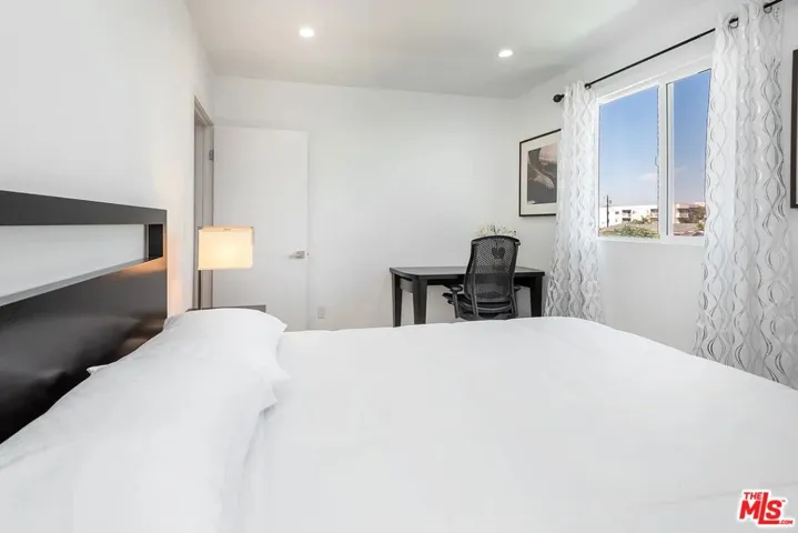 1153 S Ardmore Avenue, Los Angeles, California 90006