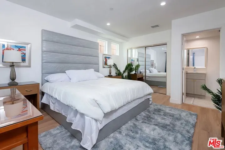 1153 S Ardmore Avenue, Los Angeles, California 90006