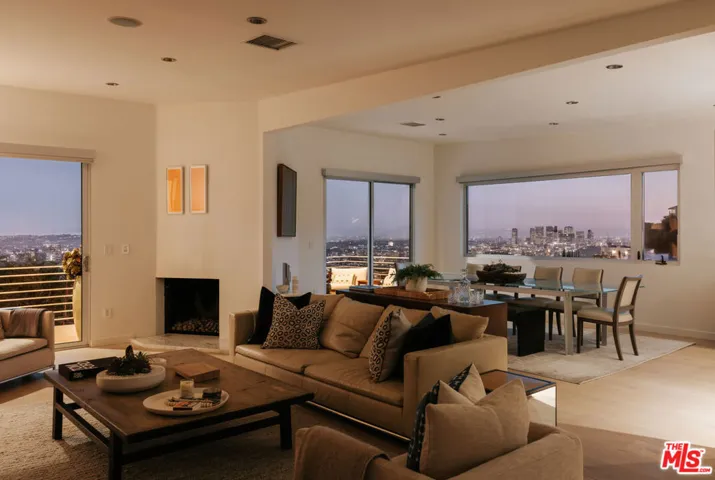 8555 Hollywood Boulevard, Los Angeles, California 90069