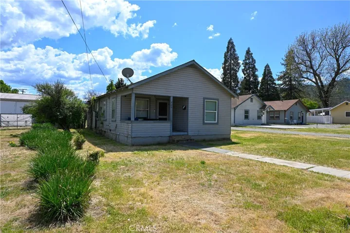709 Lane St, Yreka, California 96097