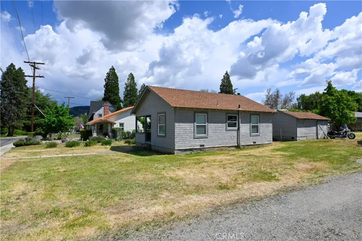 709 Lane St, Yreka, California 96097