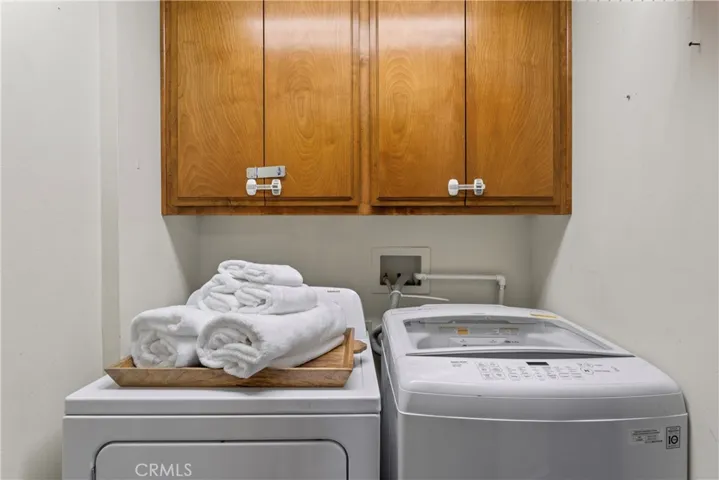laundry area too.