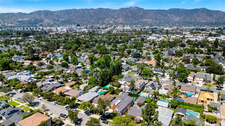414 S Orchard, Burbank, California 91506