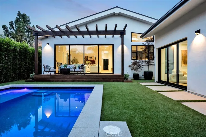 414 S Orchard, Burbank, California 91506