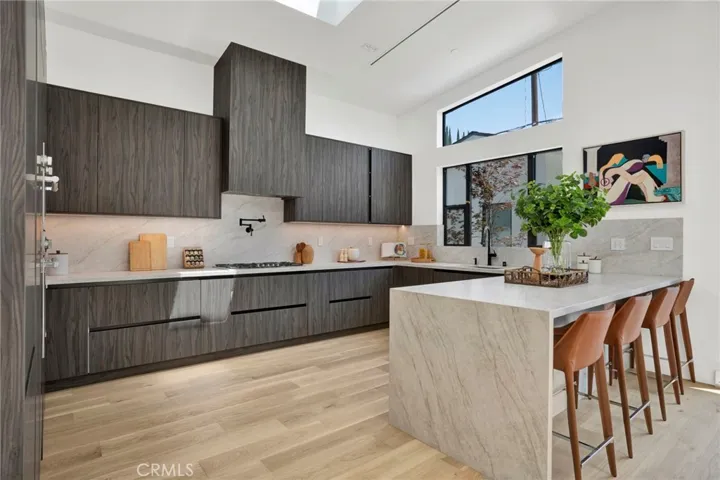 414 S Orchard, Burbank, California 91506