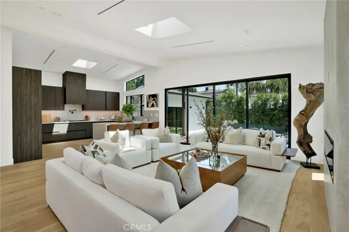 414 S Orchard, Burbank, California 91506