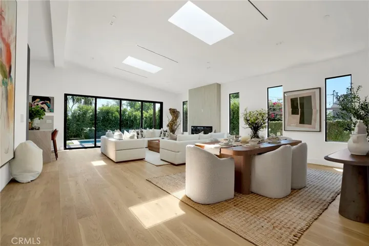 414 S Orchard, Burbank, California 91506