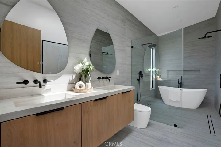 414 S Orchard, Burbank, California 91506