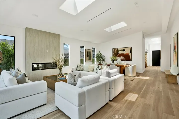 414 S Orchard, Burbank, California 91506