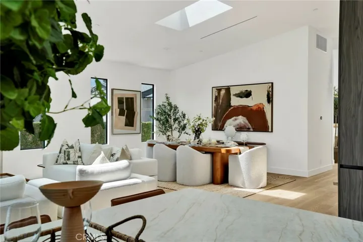 414 S Orchard, Burbank, California 91506